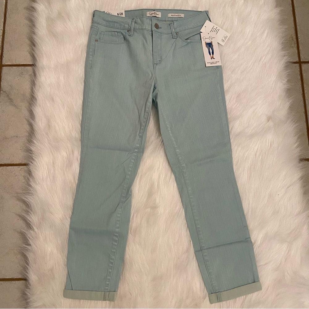✨NWT Jessica Simpson Rolled Crop Skinny